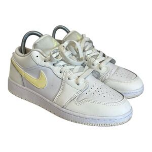 Nike Air Jordan 1 Low‎ GS GS Basketball Shoes White FV8486-181 VNDS Sz 5.5